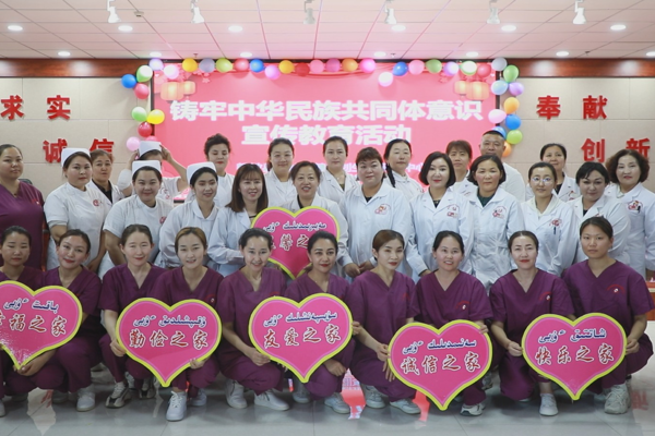 额敏县：形式多样庆祝国际护士节致敬白衣天使