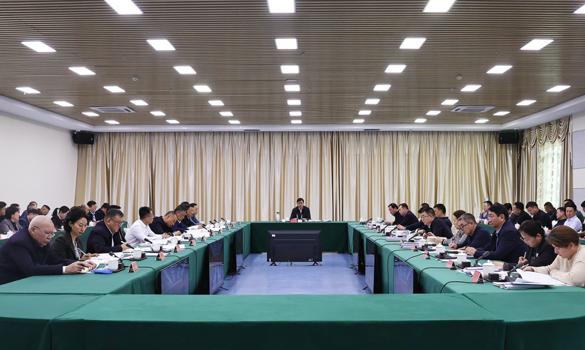 地委召开月度工作点评会