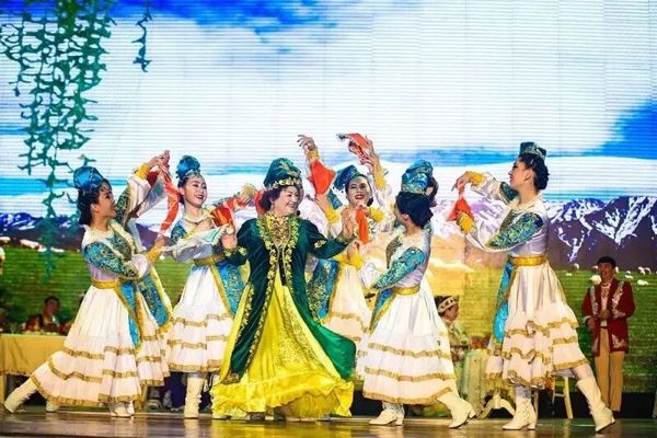 一部剧 一座城 一种不变的深情