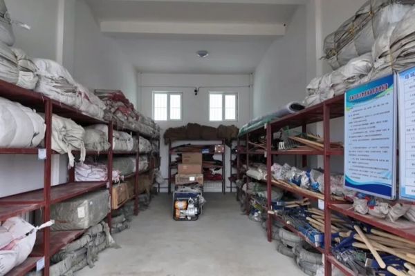 开局·一线身影 | 储备+清障双管齐下！塔城织密汛期安全防护网