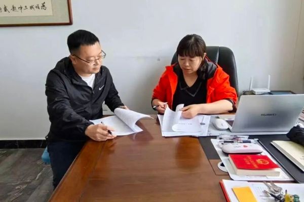 辽宁援疆进行时 | 黄桂芬：以专业引领 伴师生成长