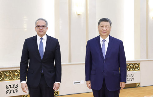 习近平会见联合国教科文组织总干事阿纳尼