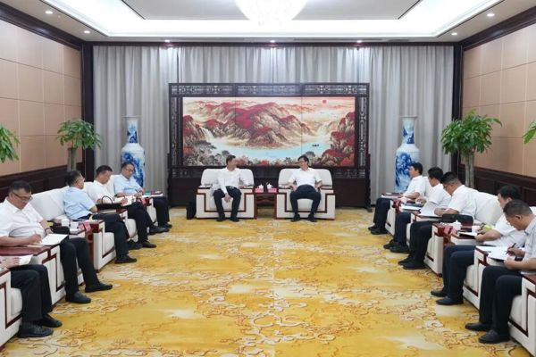 支现伟会见河南省豫地科技集团有限公司一行