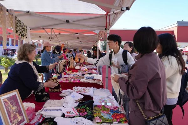 美食、非遗、民俗！新疆农业大学塔城校区花式迎接新同学